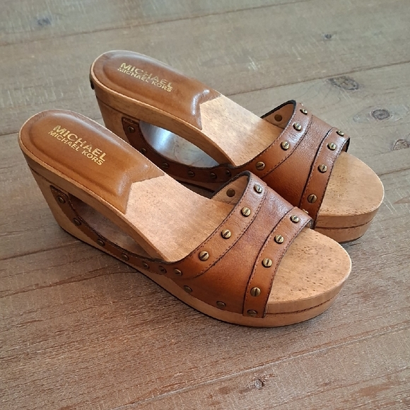 Michael Kors Shoes - Michael Kors Brown Leather Studded Y2K/70s Architectural Wooden Platforms (US 7)